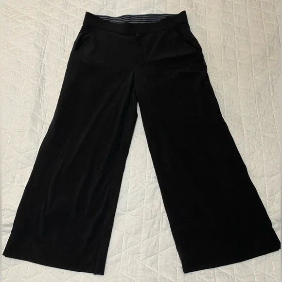Athleta Tribeca Crop Pant - Picture 4 of 11